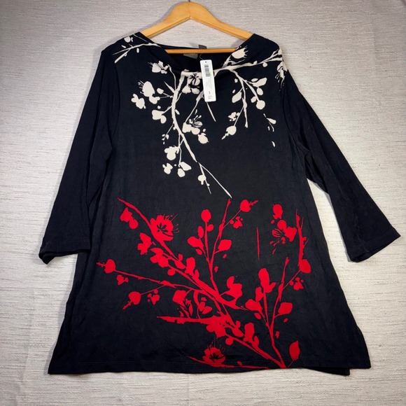 Travelers by Chico's Tops - Chicos Travelers Blossom Floral Print Tunic Black Red 3/4 Sleeve Size 3 XL NEW